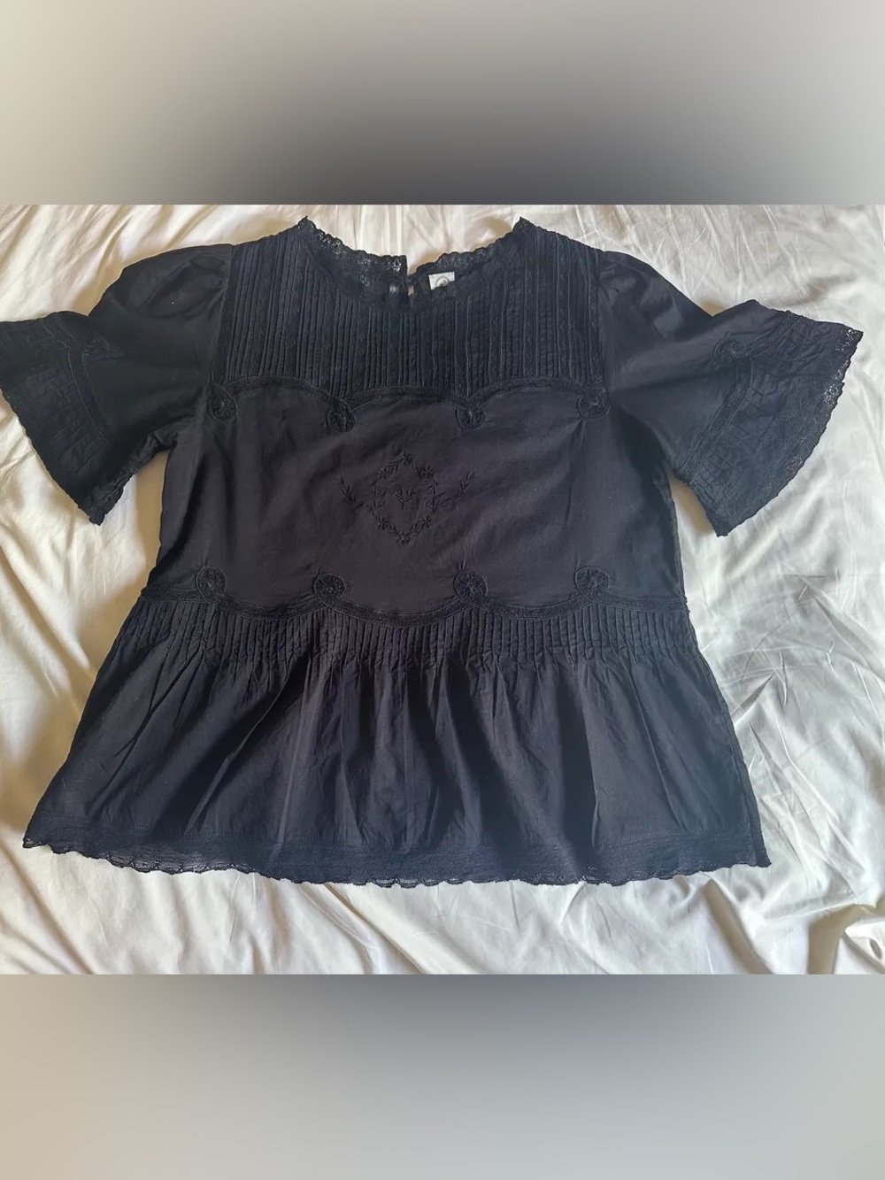Gillian Stevens Astrid blouse in noir